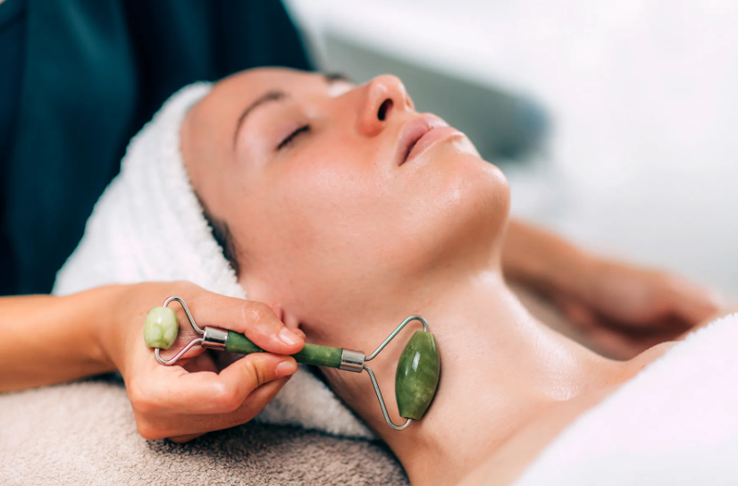 All You Need to Know About a Lymphatic Drainage Massage