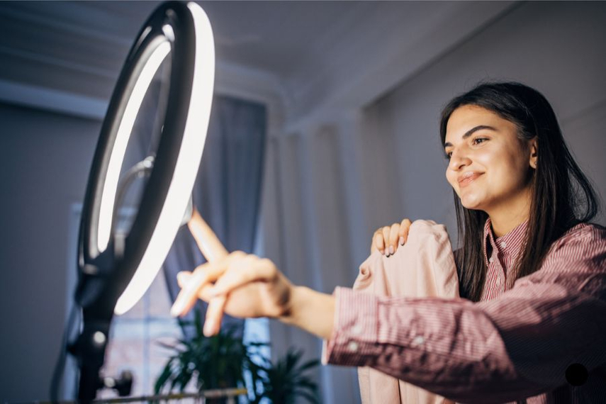 Micro Influencer Marketing Agency: How to Choose the Right Partner for Your Brand